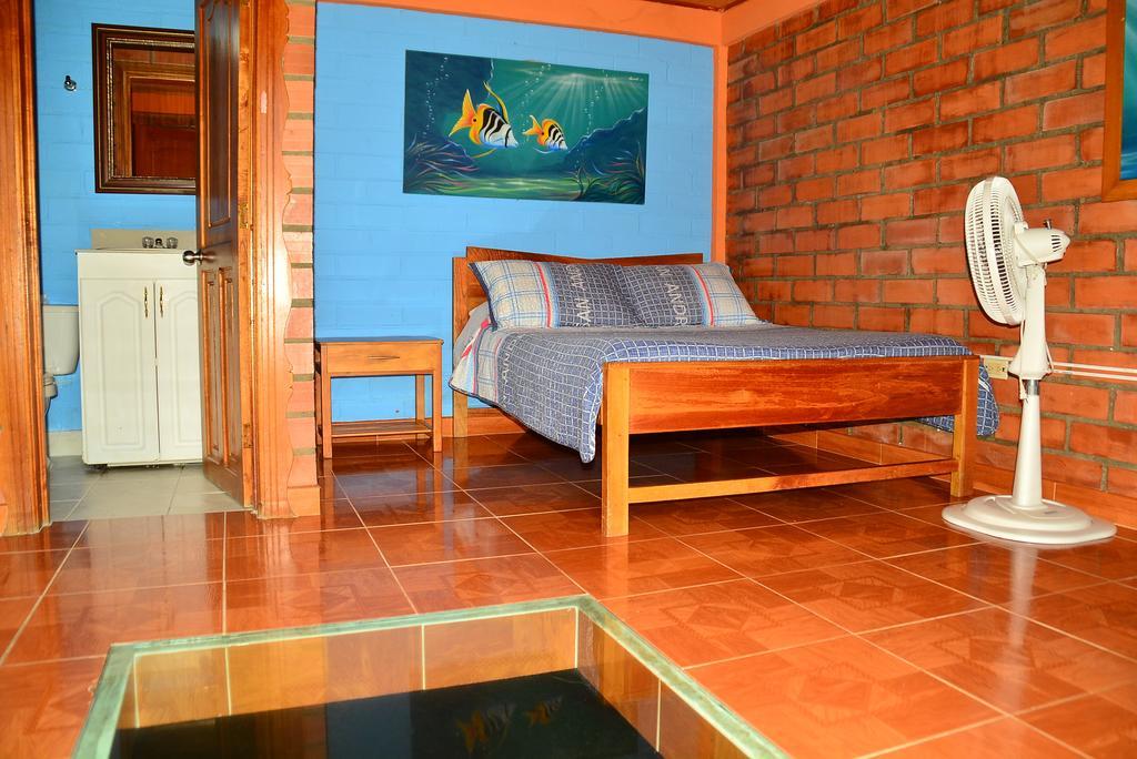 Hotel Campestre Las Bailarinas Armenia  Buitenkant foto