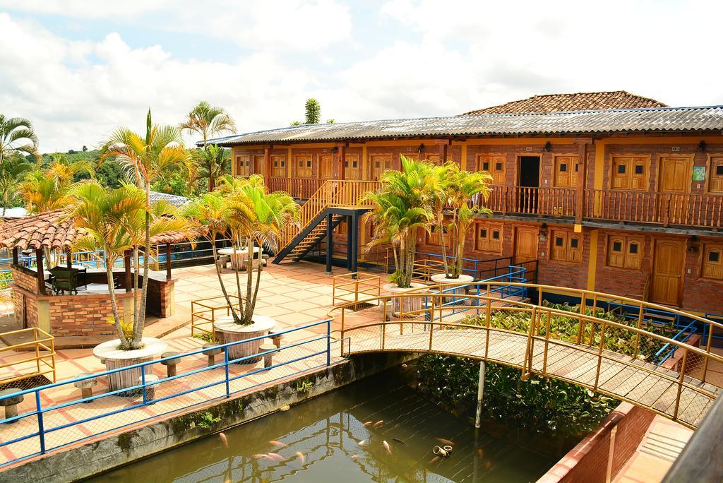 Hotel Campestre Las Bailarinas Armenia  Buitenkant foto