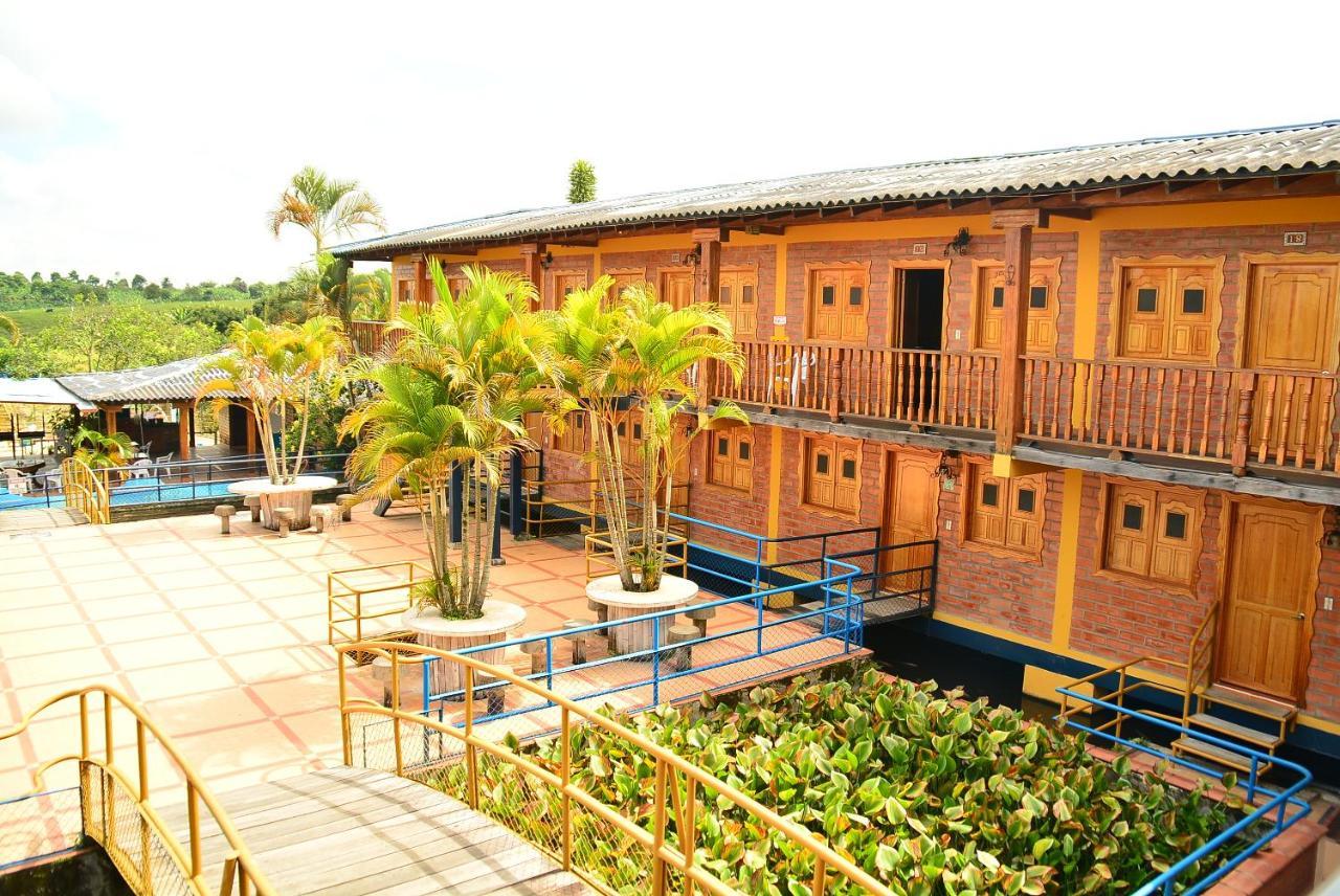 Hotel Campestre Las Bailarinas Armenia  Buitenkant foto